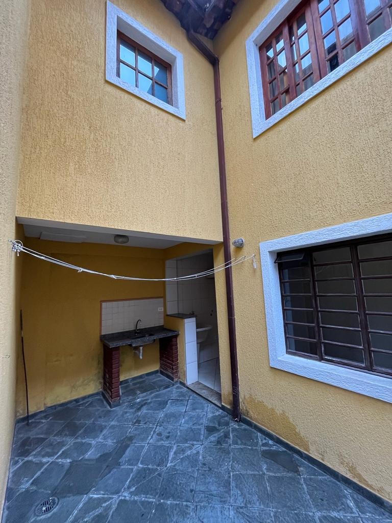 Casa à venda com 3 quartos, 198m² - Foto 19