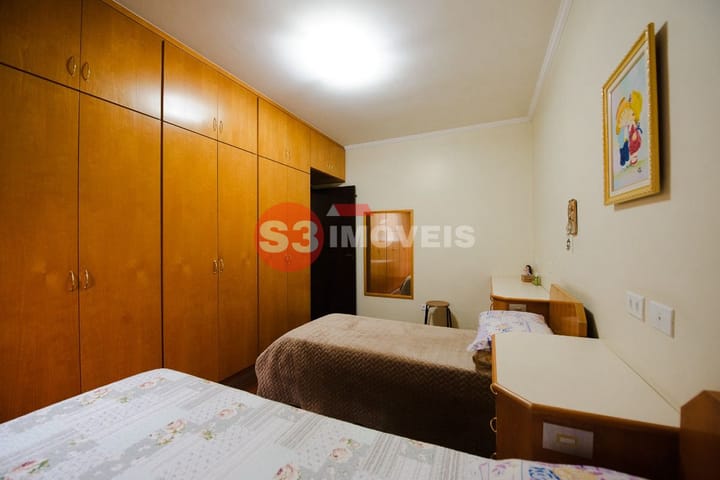 Casa à venda com 5 quartos, 310m² - Foto 20