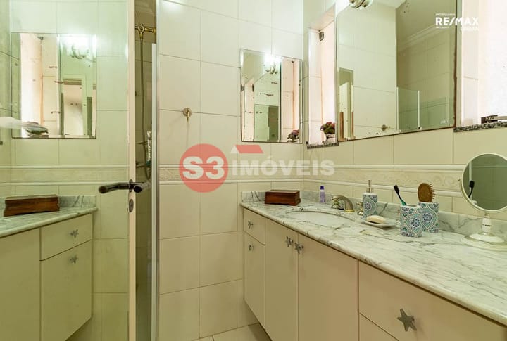 Casa à venda com 4 quartos, 348m² - Foto 28