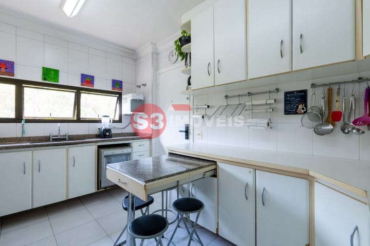 Apartamento à venda com 3 quartos, 107m² - Foto 32