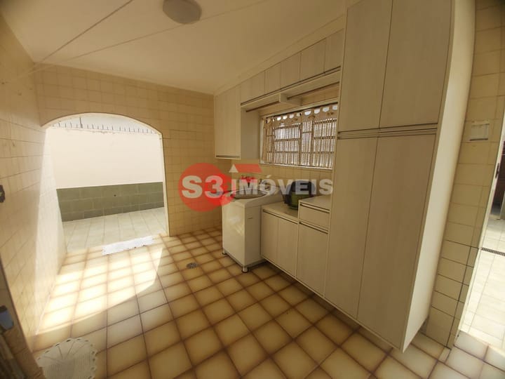 Casa à venda com 4 quartos, 290m² - Foto 25