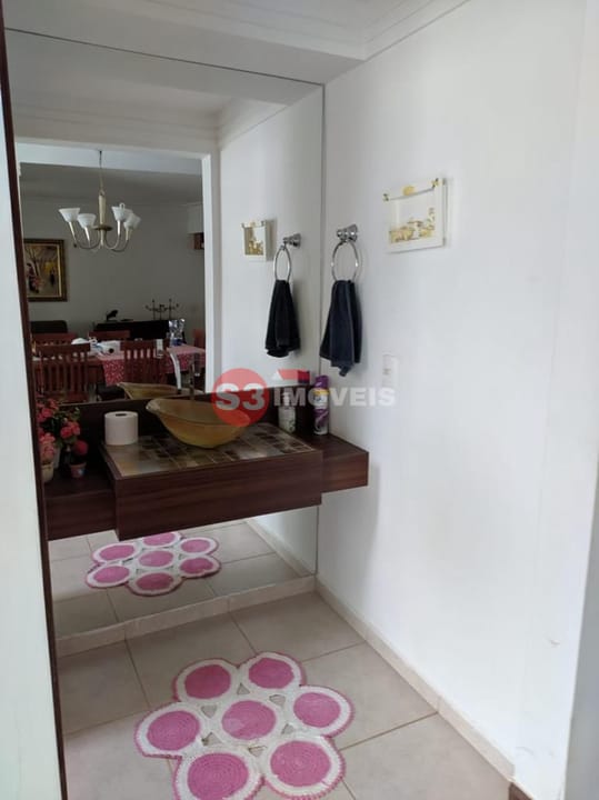 Casa à venda com 3 quartos, 330m² - Foto 9