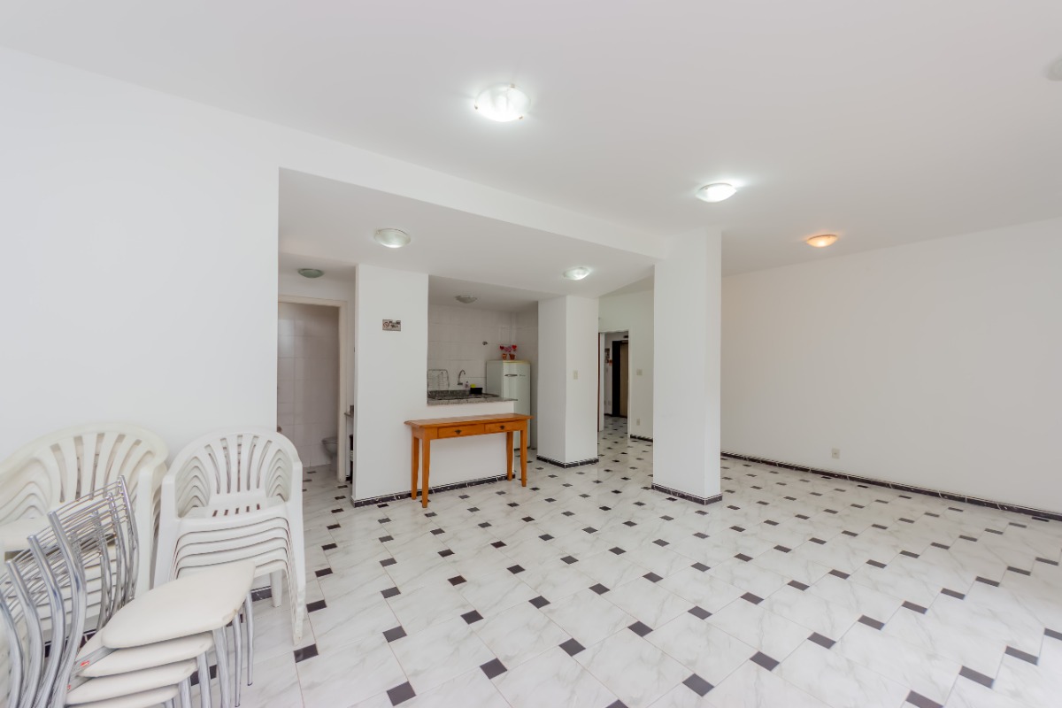 Apartamento à venda com 2 quartos, 68m² - Foto 19