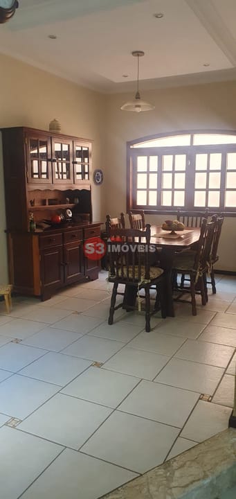 Casa à venda com 3 quartos, 179m² - Foto 5