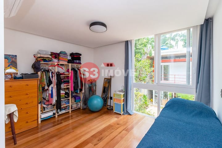 Casa à venda com 4 quartos, 400m² - Foto 42