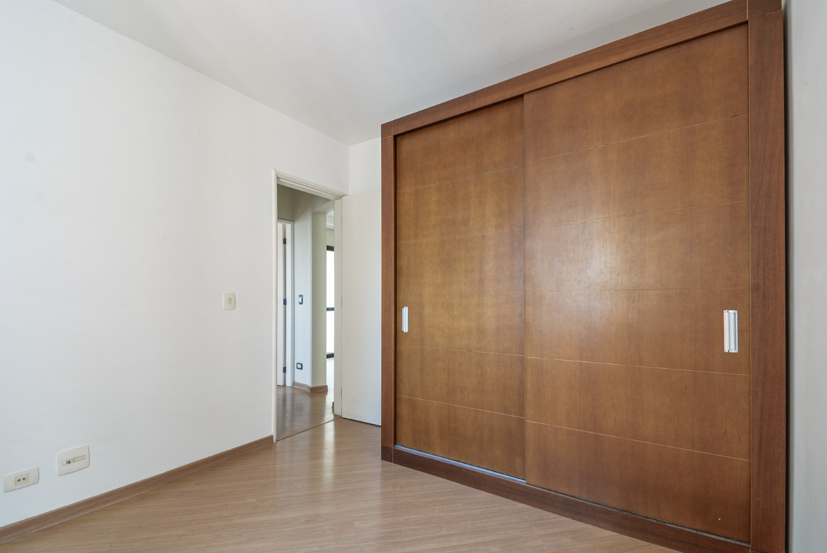 Apartamento à venda com 2 quartos, 56m² - Foto 17