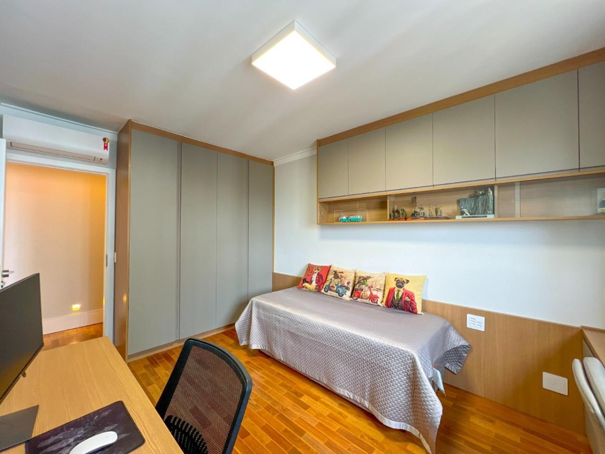 Apartamento à venda com 3 quartos, 204m² - Foto 36