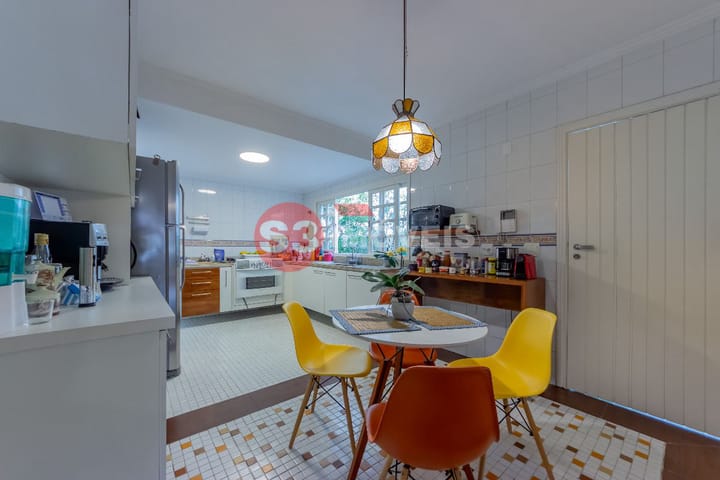 Casa à venda com 3 quartos, 223m² - Foto 11