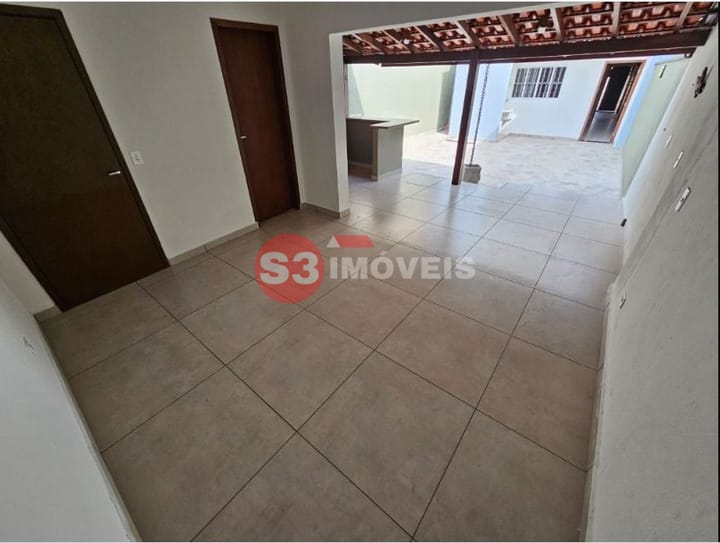 Casa à venda com 3 quartos, 132m² - Foto 13