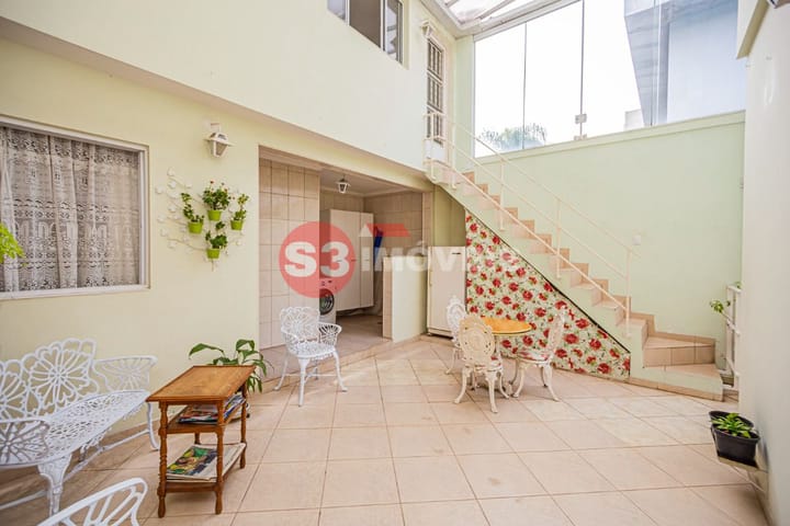 Casa à venda com 3 quartos, 240m² - Foto 16