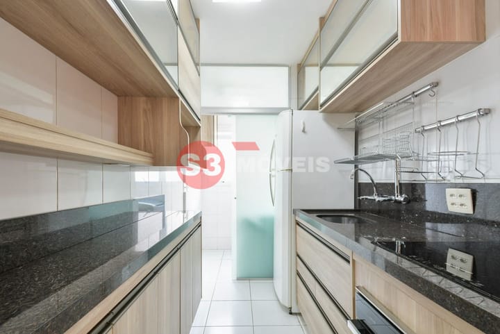 Apartamento à venda com 3 quartos, 60m² - Foto 25