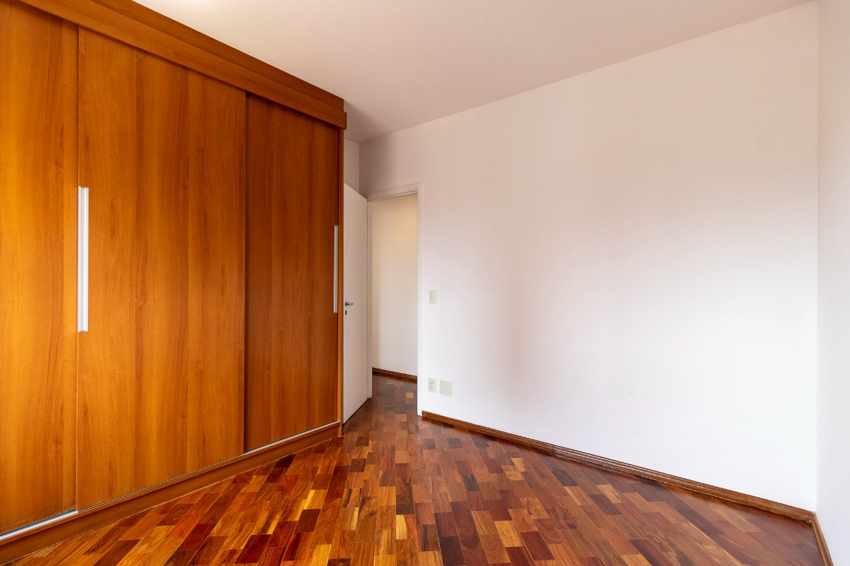 Apartamento à venda com 3 quartos, 127m² - Foto 11