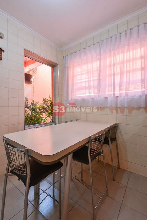 Casa à venda com 3 quartos, 213m² - Foto 24