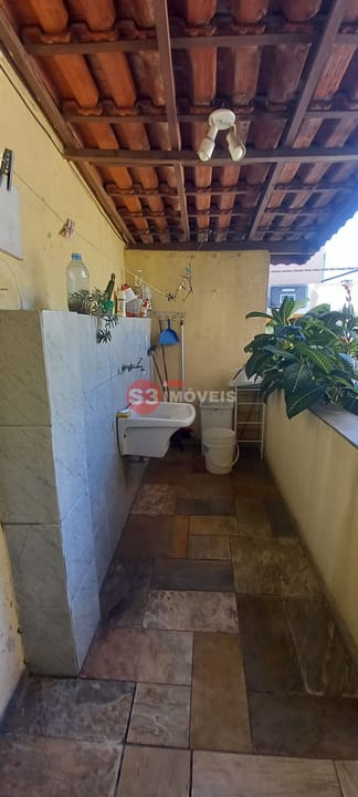 Casa à venda com 3 quartos, 270m² - Foto 9