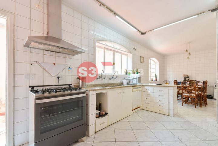 Casa à venda com 4 quartos, 450m² - Foto 21