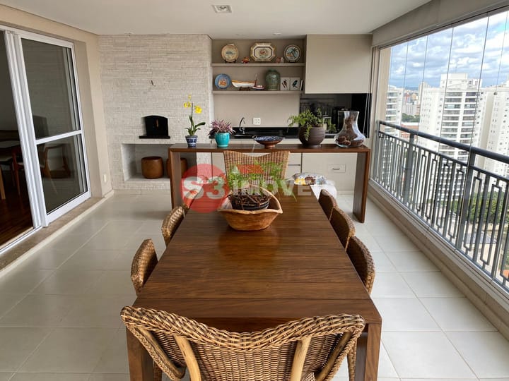 Apartamento à venda com 3 quartos, 213m² - Foto 7