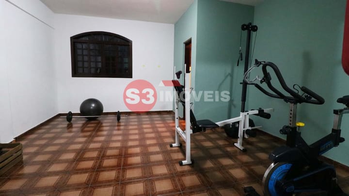 Casa à venda com 3 quartos, 350m² - Foto 43