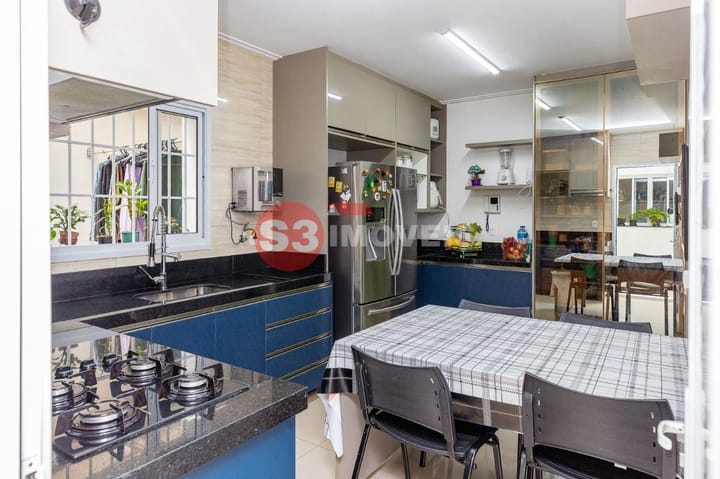 Casa à venda com 3 quartos, 320m² - Foto 29