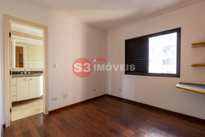 Apartamento à venda com 3 quartos, 153m² - Foto 9