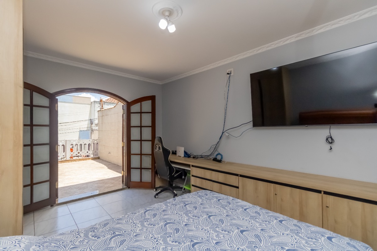 Casa à venda com 3 quartos, 211m² - Foto 14