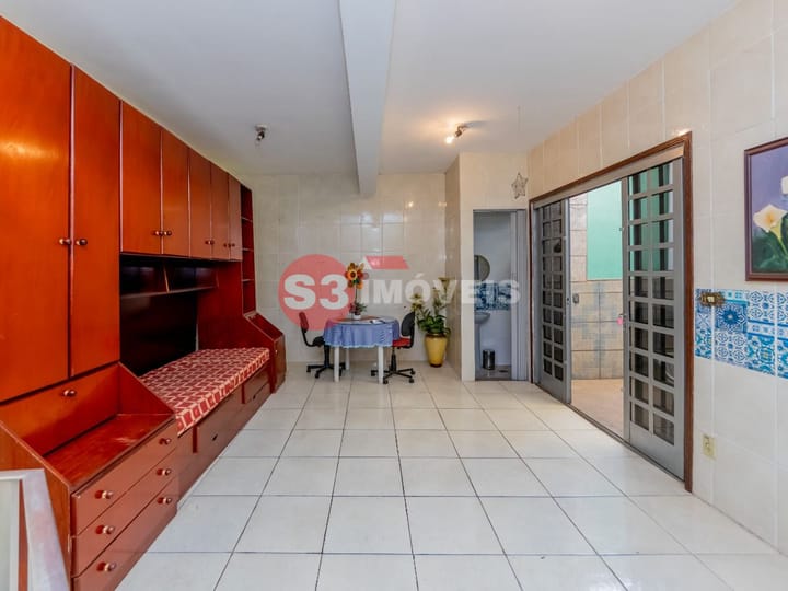 Casa à venda com 3 quartos, 150m² - Foto 7