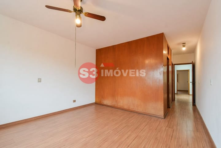 Casa à venda com 4 quartos, 331m² - Foto 55