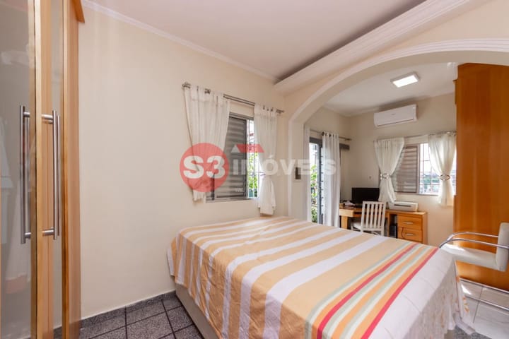 Casa à venda com 4 quartos, 130m² - Foto 18