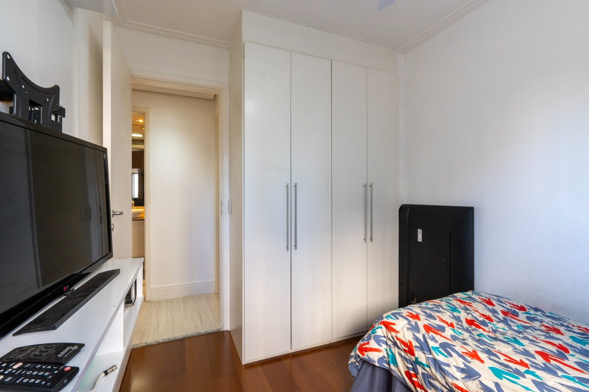 Apartamento à venda com 2 quartos, 64m² - Foto 14