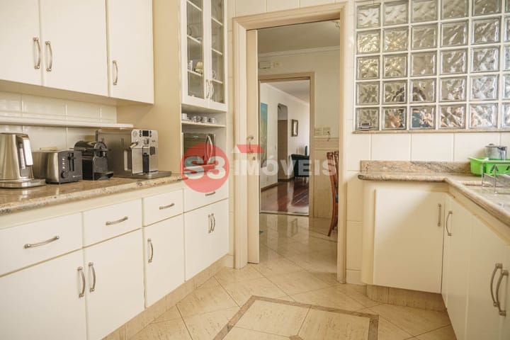 Apartamento à venda com 3 quartos, 207m² - Foto 5