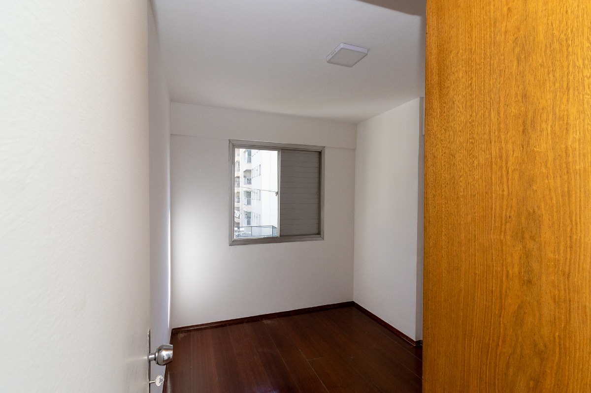 Apartamento à venda com 2 quartos, 54m² - Foto 14