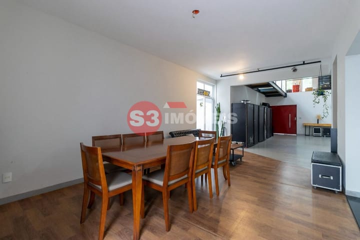 Casa à venda com 3 quartos, 286m² - Foto 8