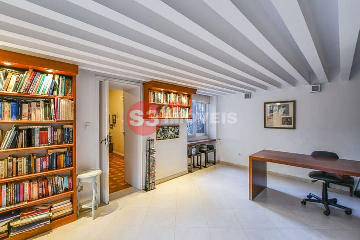 Casa à venda com 4 quartos, 290m² - Foto 25