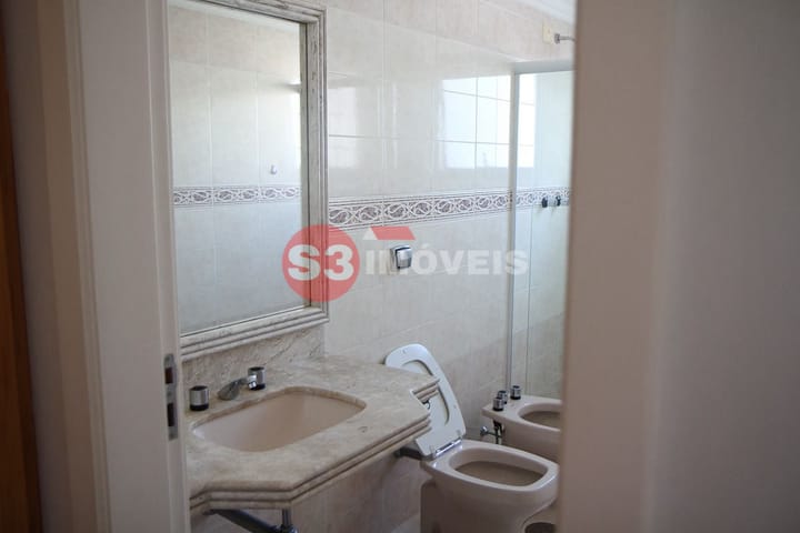 Apartamento à venda com 3 quartos, 243m² - Foto 42