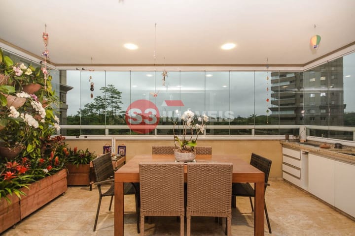 Apartamento à venda com 3 quartos, 264m² - Foto 6