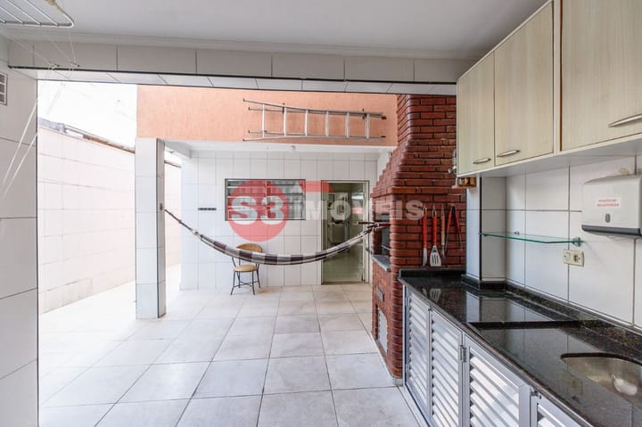 Casa à venda com 3 quartos, 260m² - Foto 18