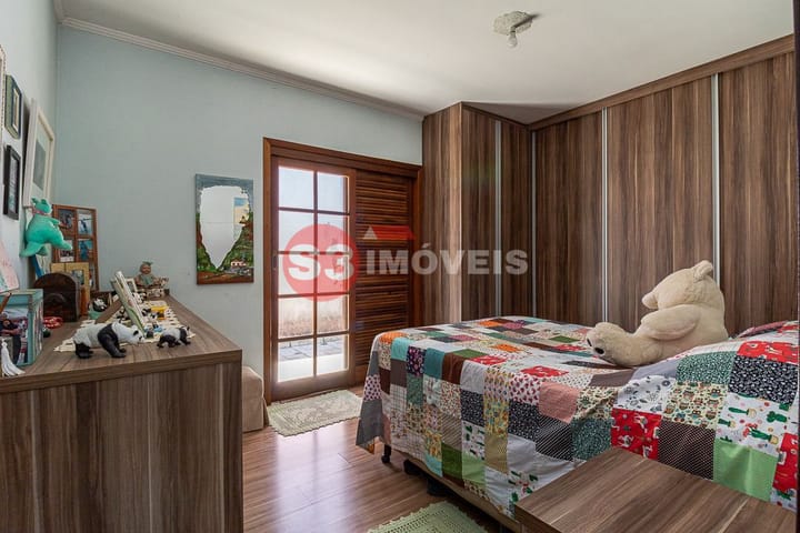 Casa à venda com 3 quartos, 760m² - Foto 18