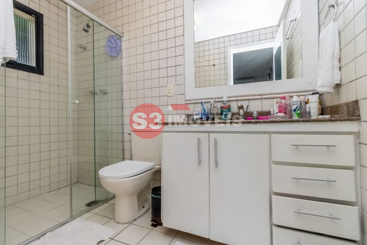 Apartamento à venda com 1 quarto, 42m² - Foto 17