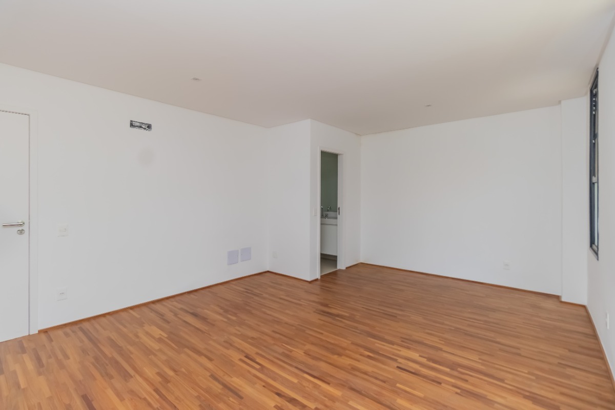 Casa à venda com 3 quartos, 318m² - Foto 16