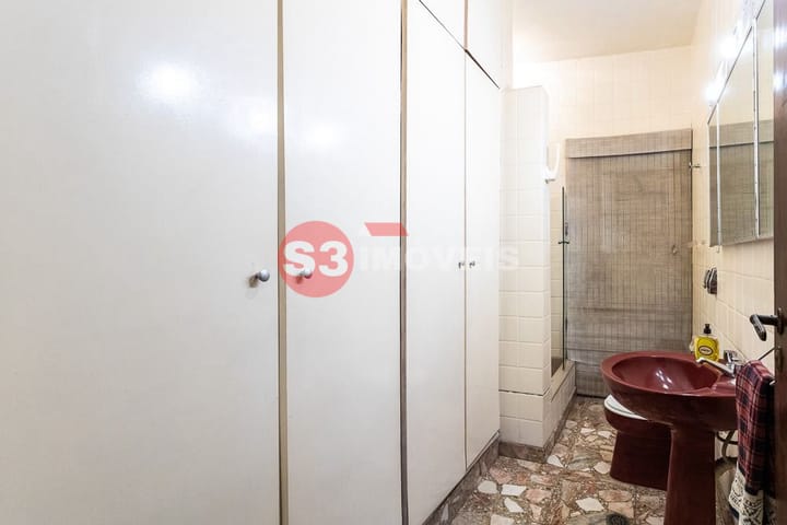 Casa à venda com 3 quartos, 250m² - Foto 17