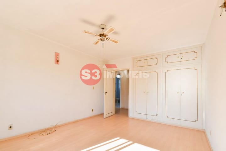 Casa à venda com 3 quartos, 282m² - Foto 42