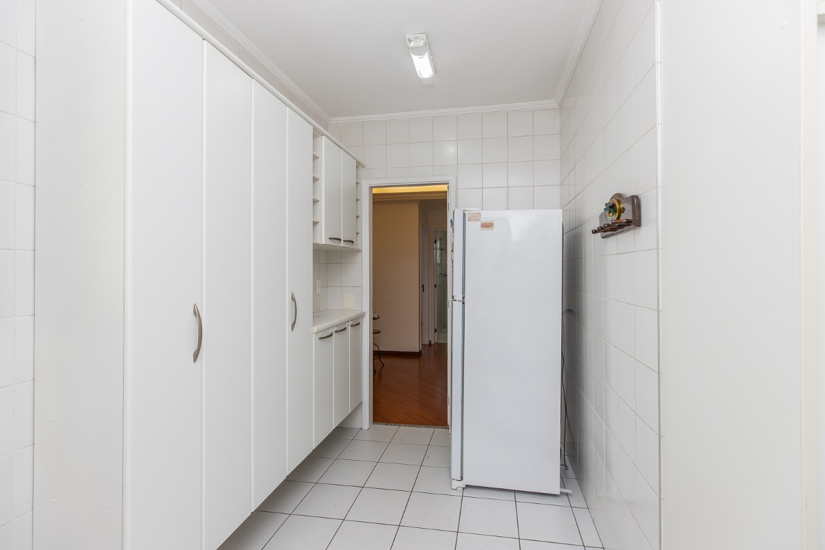 Apartamento à venda com 2 quartos, 110m² - Foto 17