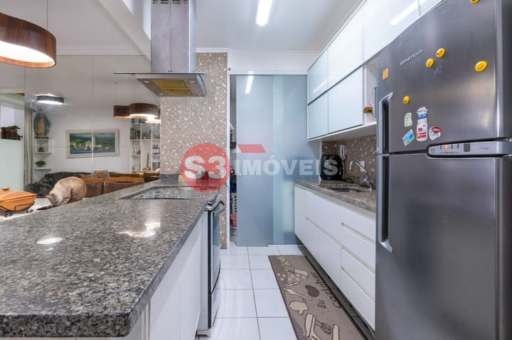 Apartamento à venda com 2 quartos, 77m² - Foto 4