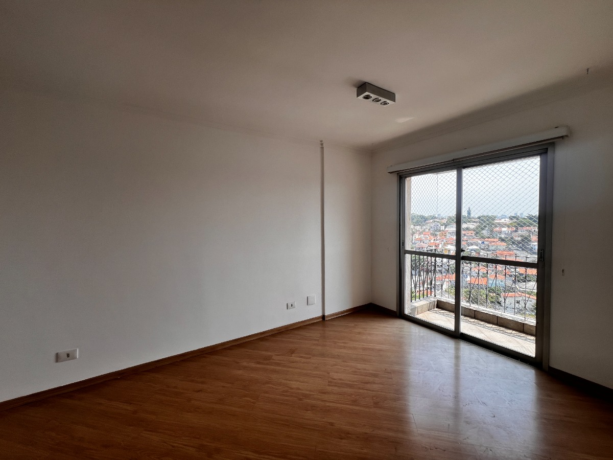 Apartamento à venda com 2 quartos, 62m² - Foto 4