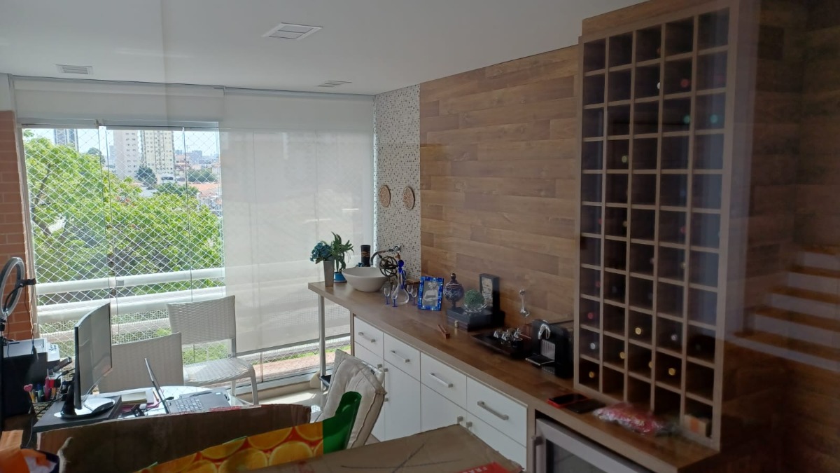 Apartamento à venda com 3 quartos, 146m² - Foto 2