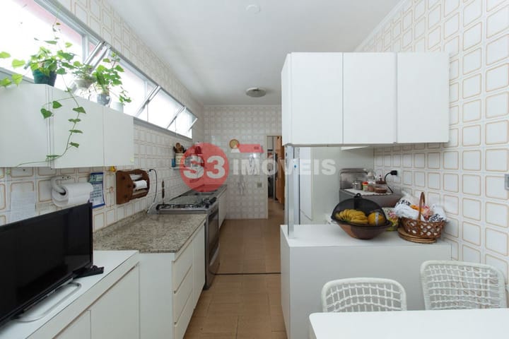 Casa à venda com 5 quartos, 330m² - Foto 35