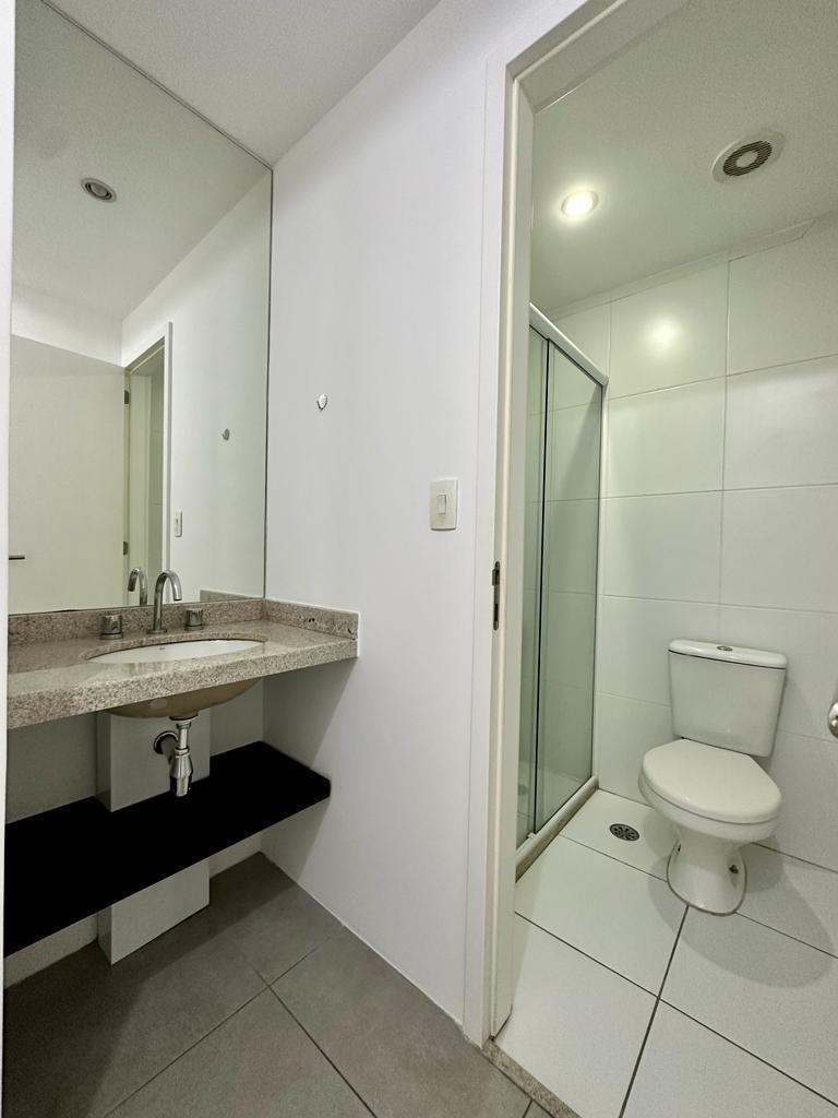 Apartamento à venda com 2 quartos, 67m² - Foto 3