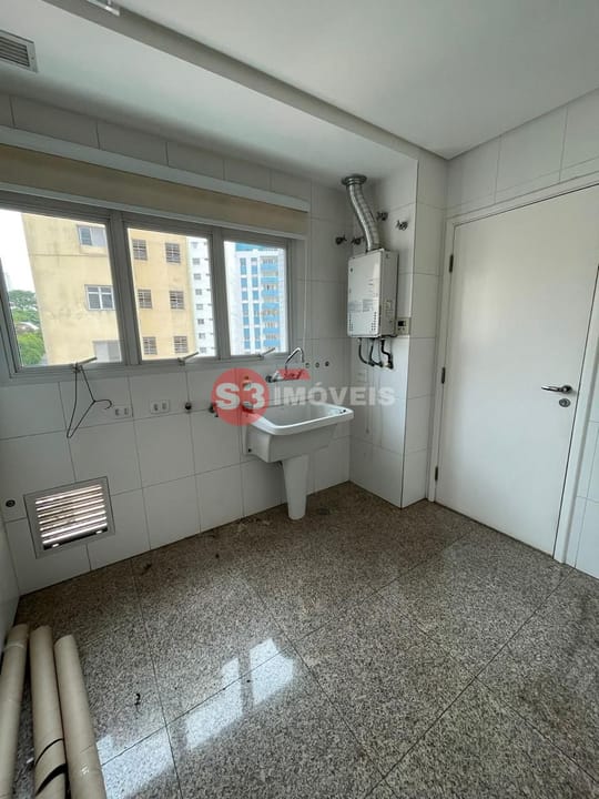 Apartamento à venda com 3 quartos, 234m² - Foto 15