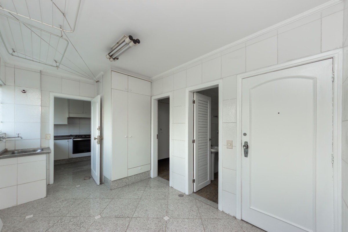 Apartamento à venda com 3 quartos, 165m² - Foto 22