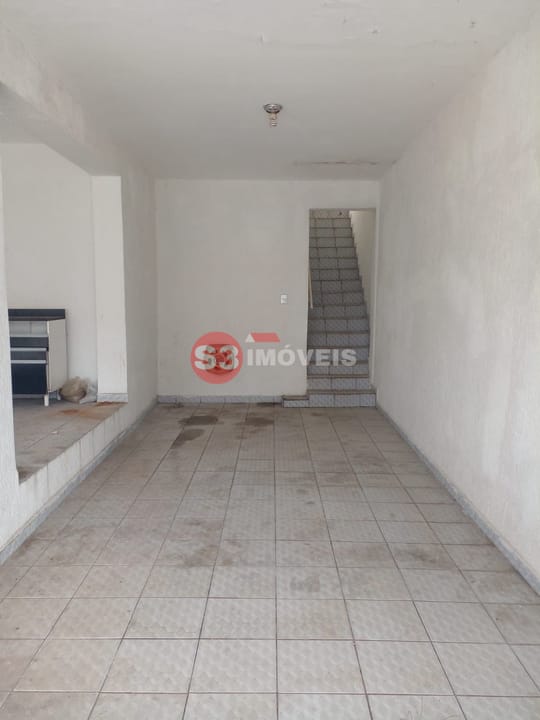 Casa à venda com 3 quartos, 212m² - Foto 4