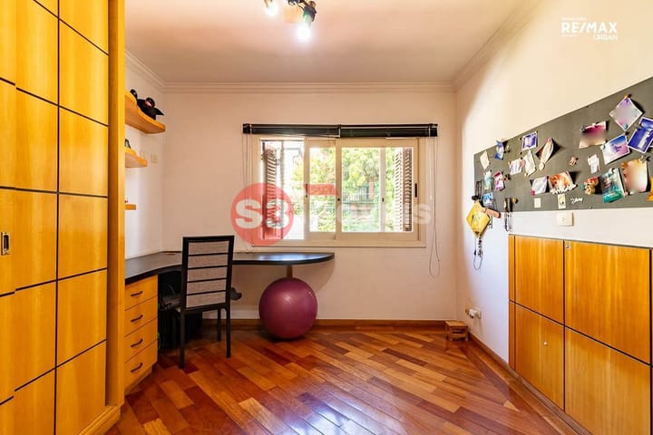 Casa à venda com 4 quartos, 348m² - Foto 26